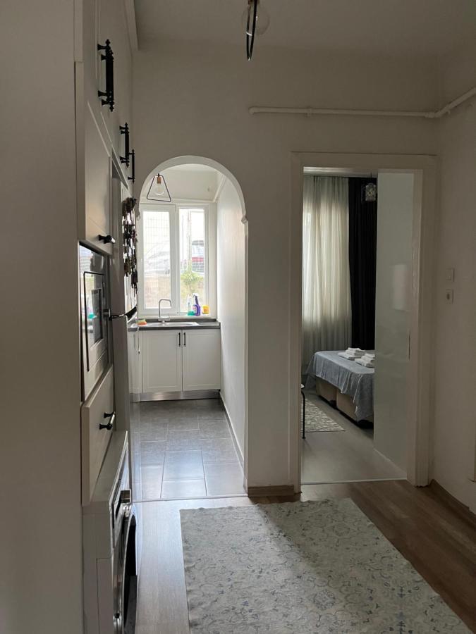 Ferienwohnung Centrally Located, 2+1 House In Taksim, Cihangir Istanbul Exterior foto