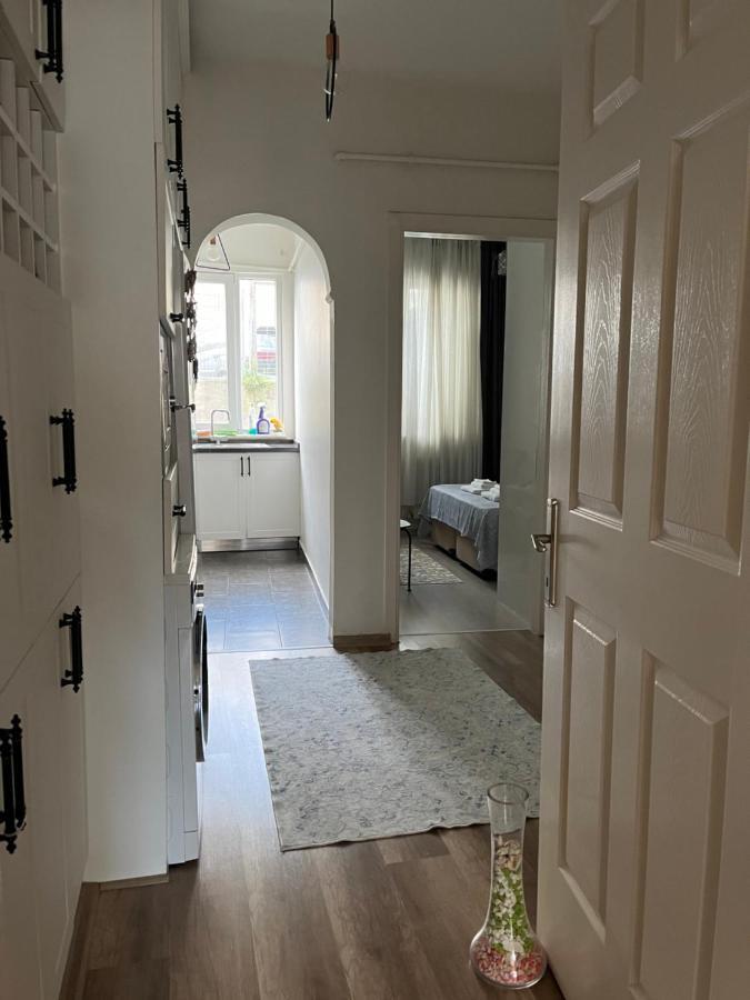 Ferienwohnung Centrally Located, 2+1 House In Taksim, Cihangir Istanbul Exterior foto